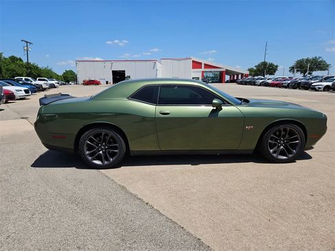 Used 2023 Dodge Challenger R/T Scat Pack image 9