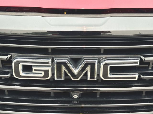 Used 2023 GMC Terrain SLT w/ Infotainment Package II AWD/4WD image 32