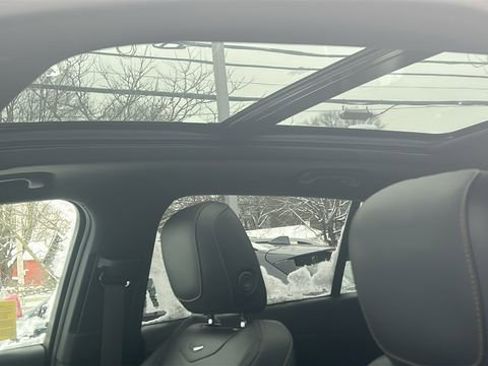 Used 2021 Cadillac XT4 Sport image 36