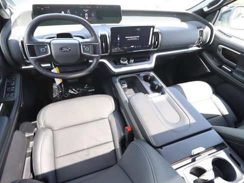 New 2026 Ford Expedition Max Platinum AWD/4WD image 10