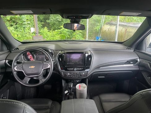 Used 2023 Chevrolet Traverse LT AWD/4WD image 5
