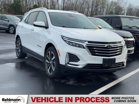 Used 2023 Chevrolet Equinox Premier image 1