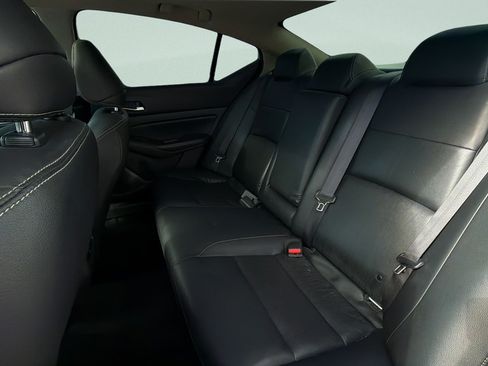Used 2019 Nissan Altima 2.5 SL FWD image 28