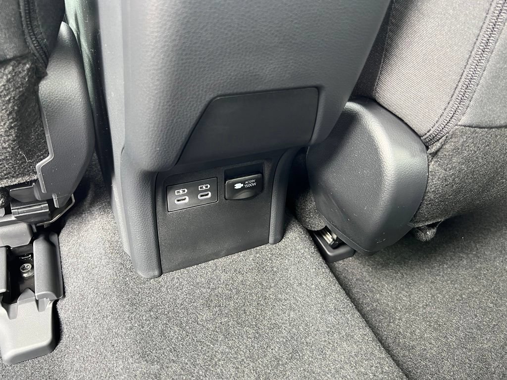 New 2027 Toyota Prius Plug-In Hybrid FWD image 15