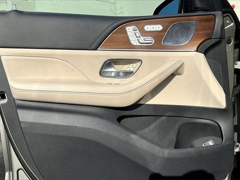 Used 2020 Mercedes-Benz GLE 350 4MATIC image 25