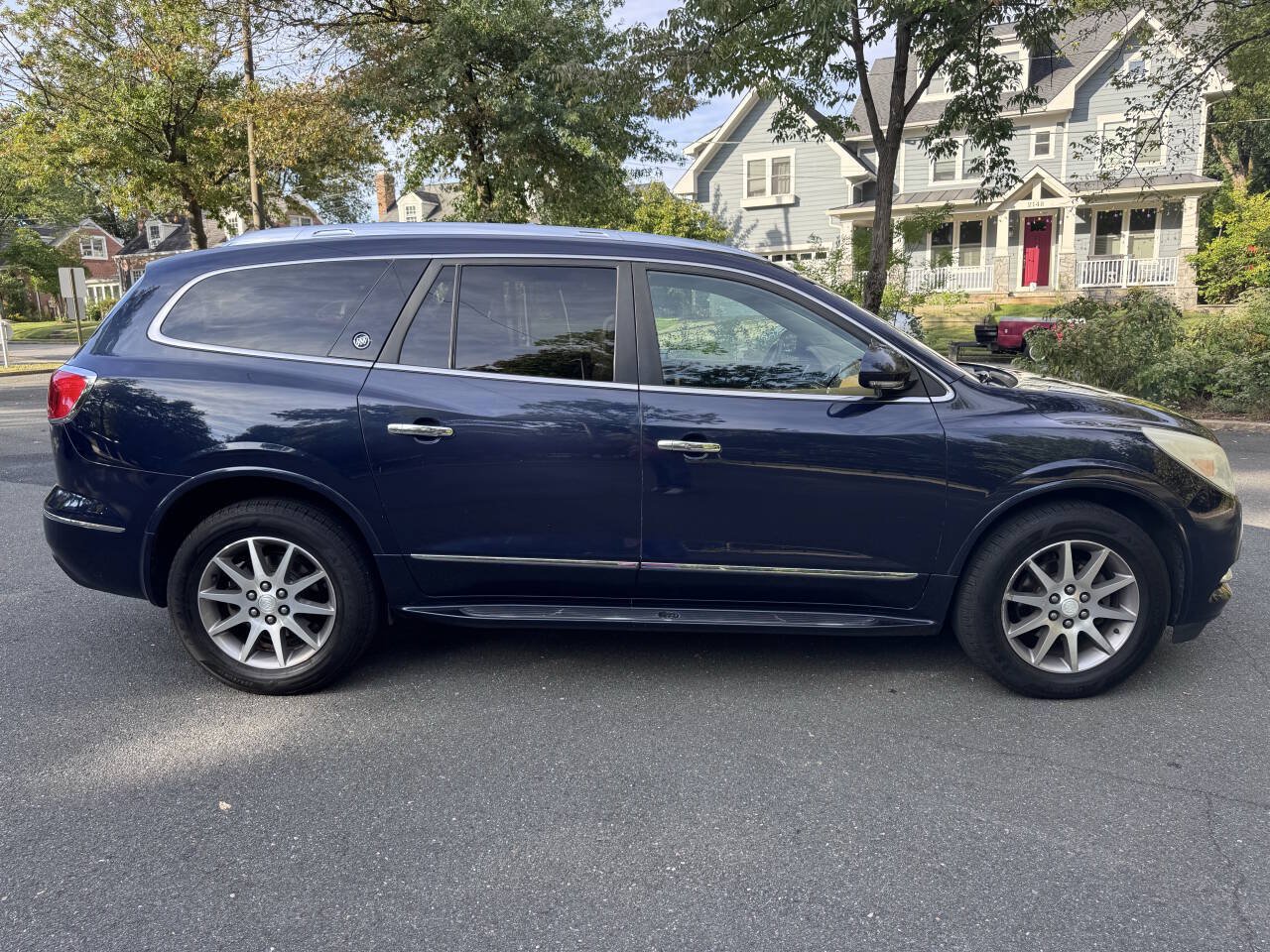 Used 2015 Buick Enclave Leather FWD image 5