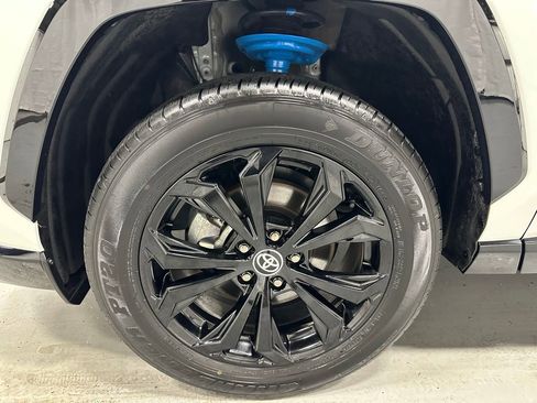 Used 2025 Toyota RAV4 XSE w/ Weather Package image 65