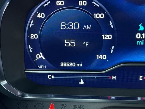 Certified 2024 Chevrolet Suburban Premier image 33