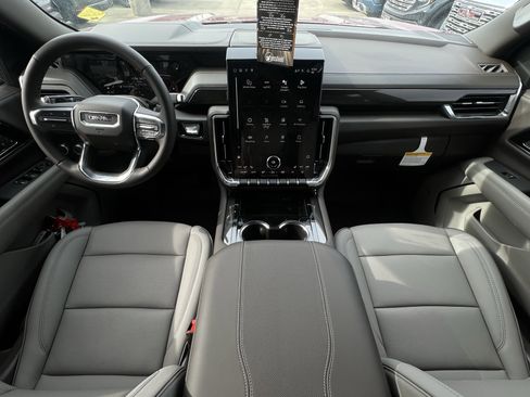 New 2026 GMC Yukon XL Elevation w/ LPO, Floor Liner Package image 9