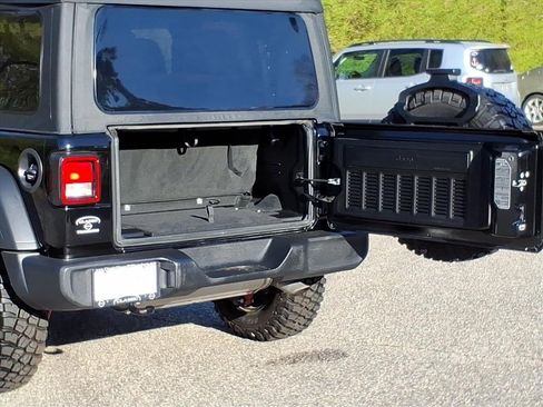 Used 2022 Jeep Wrangler Sport image 20