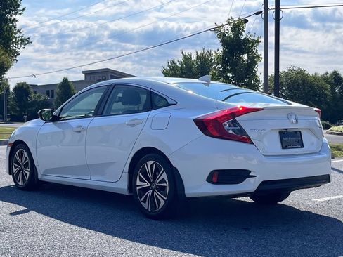 Used 2018 Honda Civic EX-L image 6
