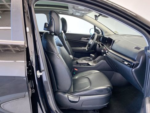 Certified 2026 Kia Sportage EX w/ EX Panorama Roof Package FWD image 29