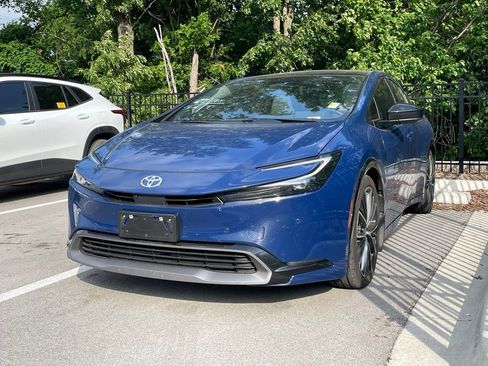 Used 2024 Toyota Prius Limited w/ Limited Premium Package FWD image 3