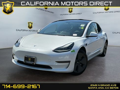 Used 2023 Tesla Model 3 Standard Range image 1