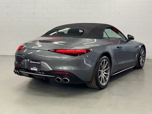 Used 2023 Mercedes-Benz SL 43 AMG w/ Driver Assistance Package image 9