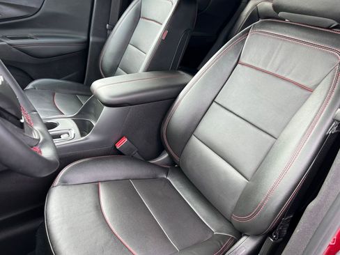 Certified 2024 Chevrolet Equinox RS w/ RS Leather Package image 10