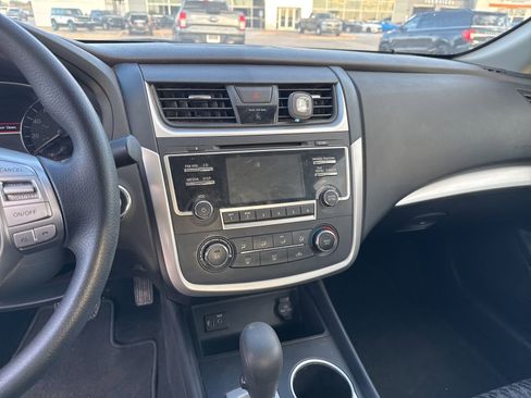 Used 2017 Nissan Altima 2.5 S w/ Power Driver Seat Package image 12