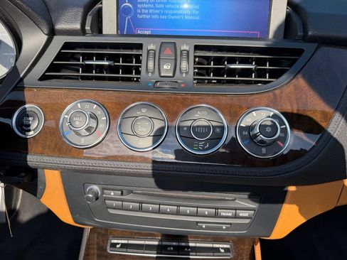 Used 2011 BMW Z4 sDrive35is RWD image 32