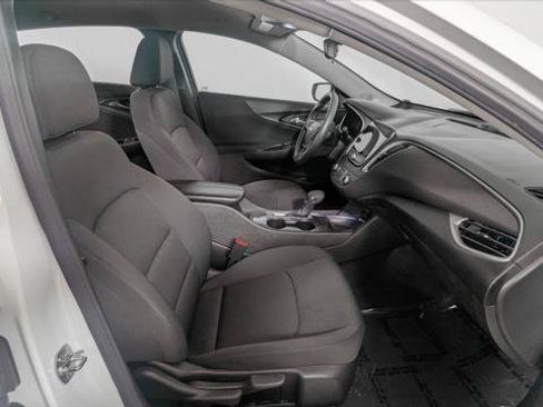 Used 2024 Chevrolet Malibu LT FWD image 23