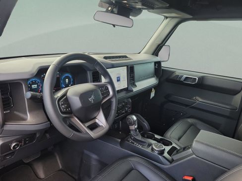 New 2025 Ford Bronco Badlands w/ Sasquatch Package AWD/4WD image 29