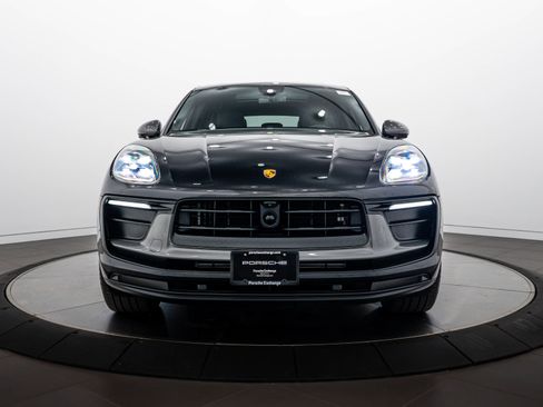 Certified 2026 Porsche Macan Turbo AWD/4WD image 10