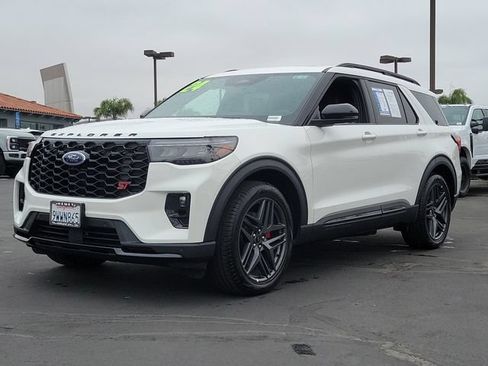 Used 2025 Ford Explorer ST w/ Sun And Sound Package RWD image 5