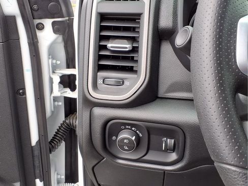 New 2026 RAM 2500 Tradesman AWD/4WD image 8