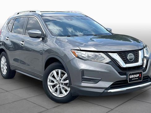 Used 2019 Nissan Rogue SV FWD image 3