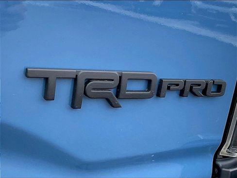 Used 2018 Toyota Tacoma TRD Pro image 25