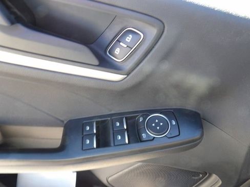 Certified 2022 Ford Escape SE w/ SE Sport Appearance Package image 25