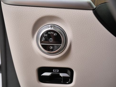 Certified 2023 Mercedes-Benz C 300 4MATIC Sedan image 28