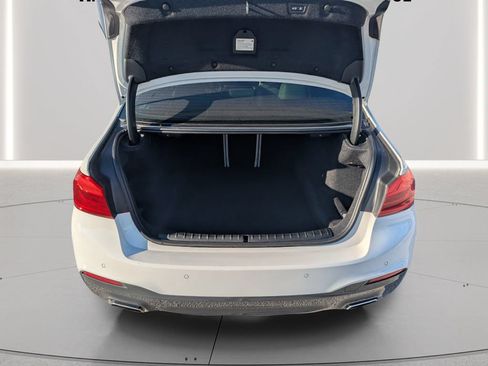 Used 2018 BMW 540i RWD image 9