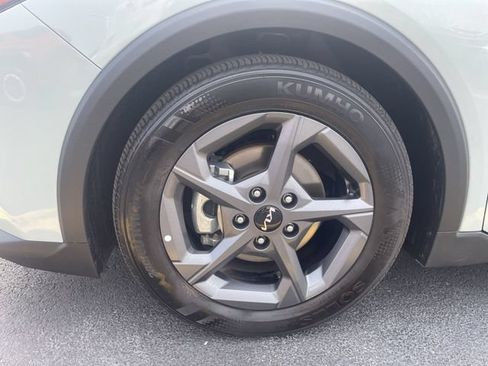 Used 2025 Kia K4 FWD image 13
