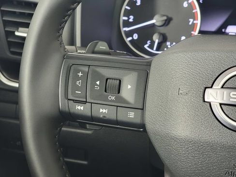 Used 2026 Nissan Rogue SV FWD image 28