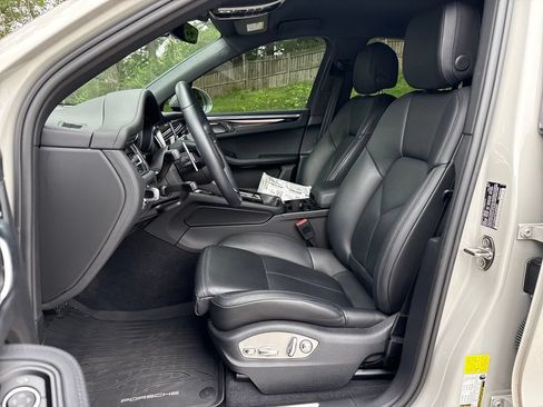 Used 2022 Porsche Macan S AWD/4WD image 10