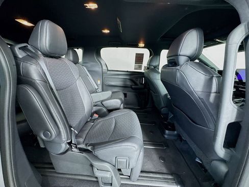 New 2026 Toyota Sienna Limited image 27