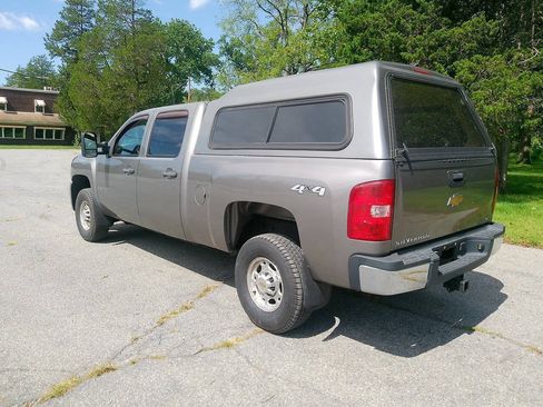 Used 2007 Chevrolet Silverado 2500 LT w/ 1LT Convenience Package AWD/4WD image 8