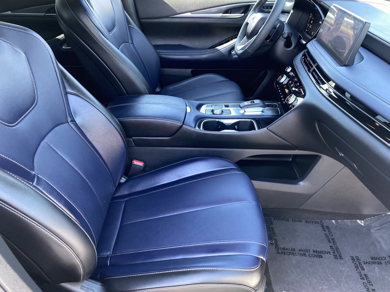 Certified 2027 INFINITI QX60 Sport w/ Dark Cargo Package AWD/4WD image 10