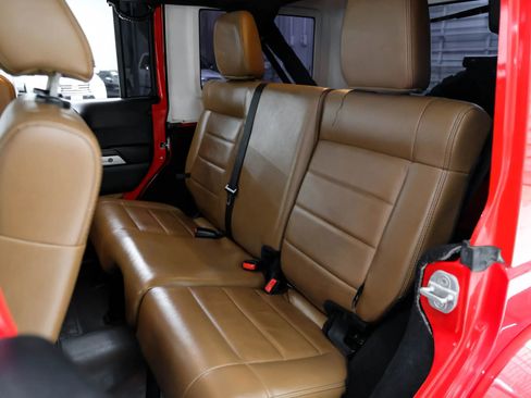 Used 2012 Jeep Wrangler Unlimited Sahara w/ Connectivity Group image 37