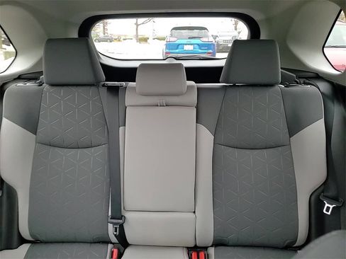 Used 2022 Toyota RAV4 XLE image 22