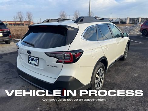 Used 2022 Subaru Outback Premium image 4