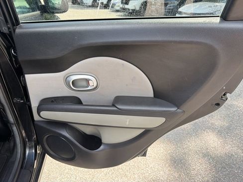 Used 2016 Kia Soul FWD image 20