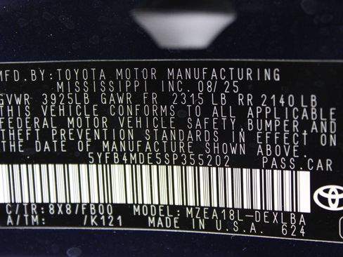 Used 2025 Toyota Corolla LE FWD image 36