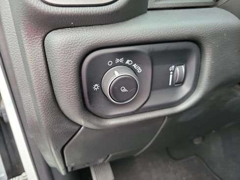 New 2024 RAM 2500 Tradesman w/ Safety Group AWD/4WD image 11