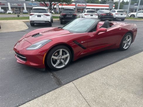 Used 2015 Chevrolet Corvette Stingray Convertible RWD image 7