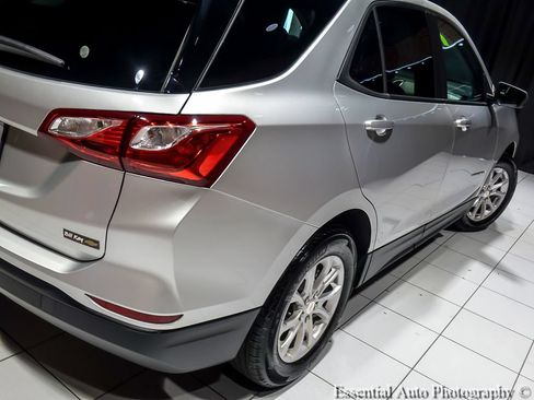 Used 2021 Chevrolet Equinox LS w/ LS Convenience Package FWD image 8