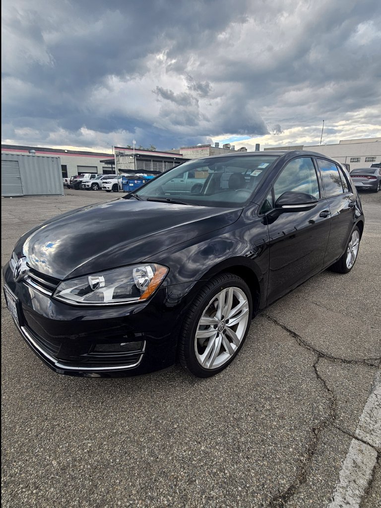 Used 2016 Volkswagen Golf SEL FWD image 2