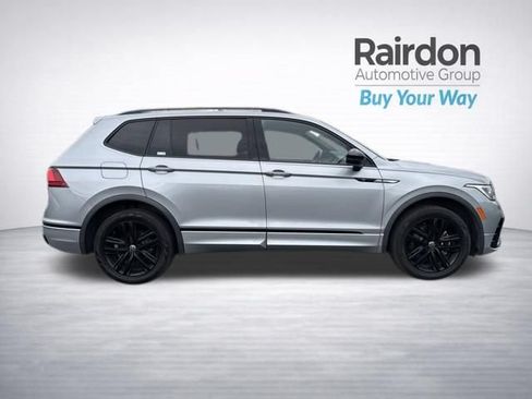 Used 2022 Volkswagen Tiguan SE R-Line AWD/4WD image 6