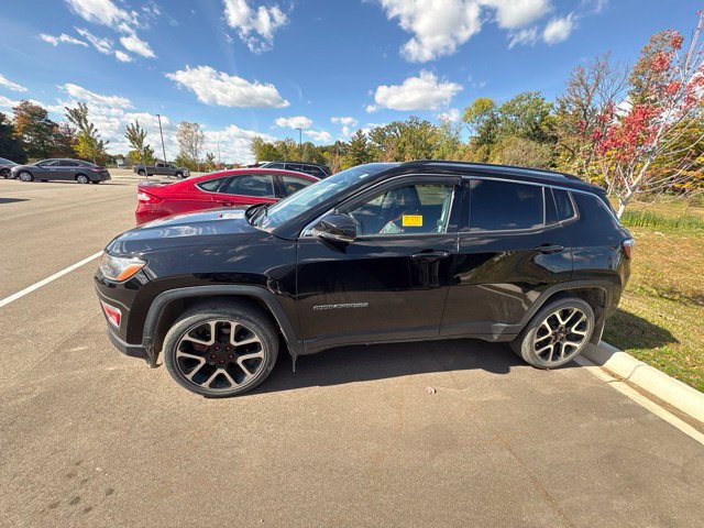 Certified 2019 Jeep Compass Limited AWD/4WD image 2