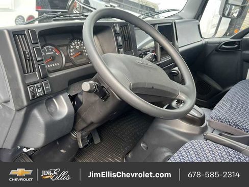 New 2025 Chevrolet Low Cab Forward image 9